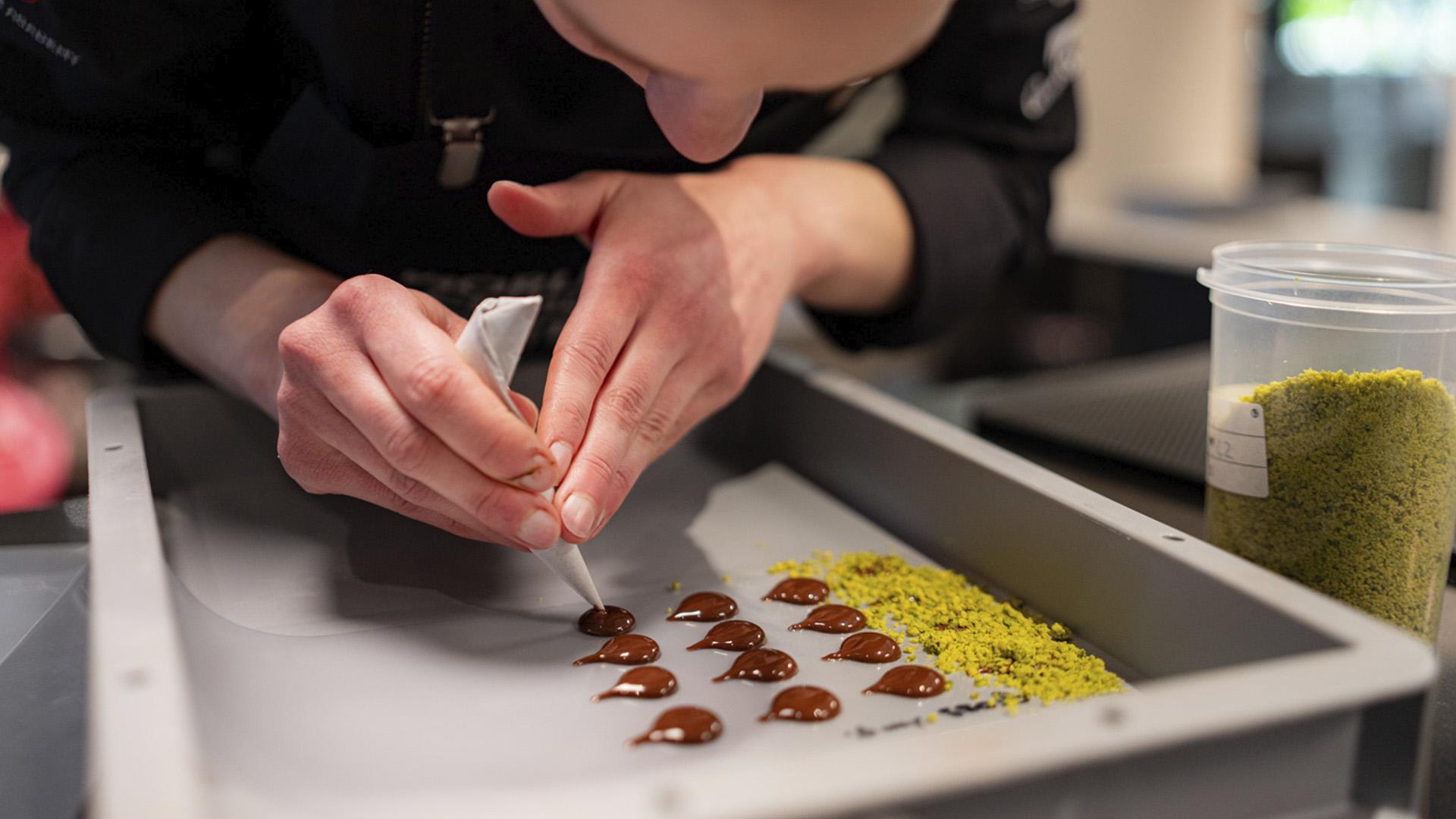 23-20477-Heidi-Share