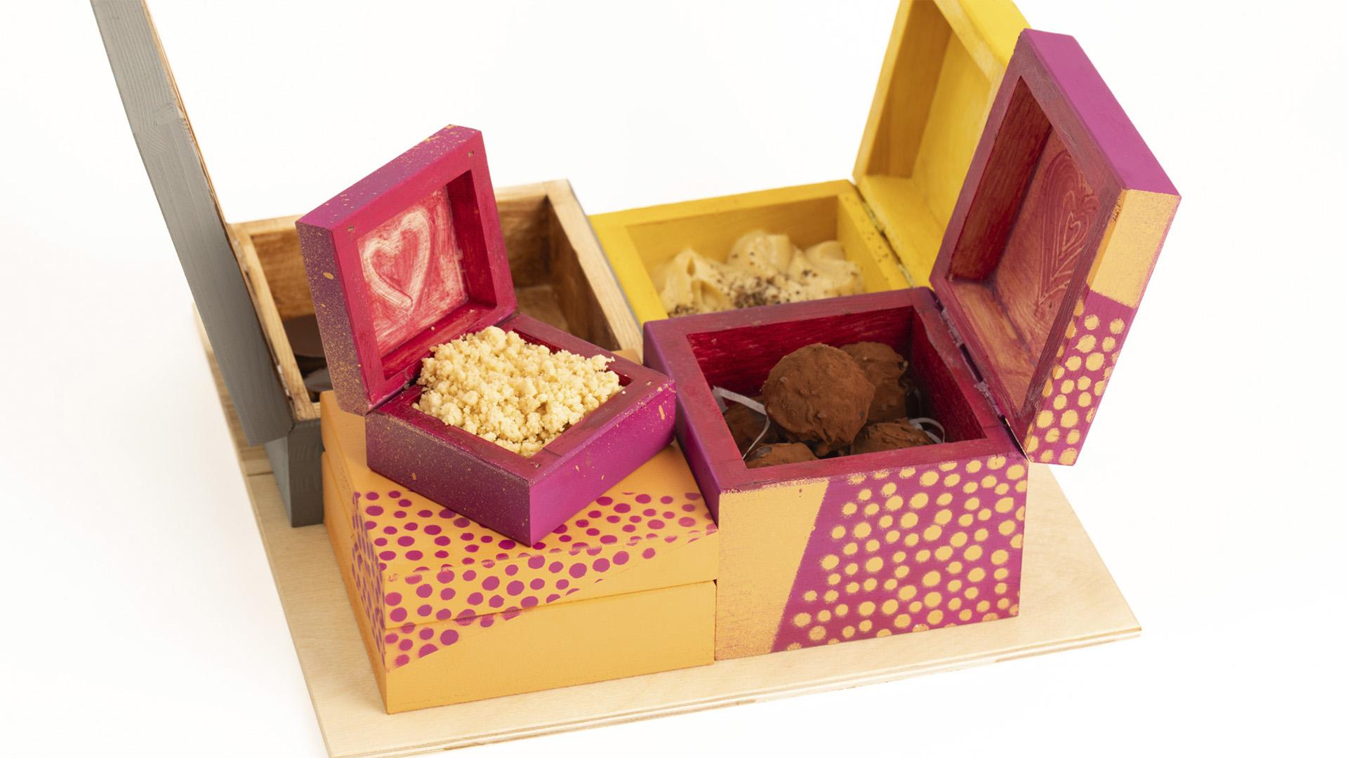 Happy Box by Anna Siwiec-Kaczmarczyk